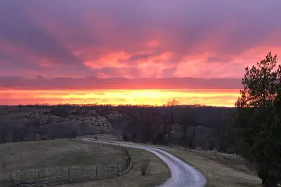 Image de Serenity Heights - Peaceful Country Acres with beautiful view in every direction