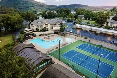 Image de Water View-Walk In condo within Pointe Royale Golf Resort