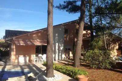 Image de 128 Despiau - Villa avec piscine dans un quartier calme