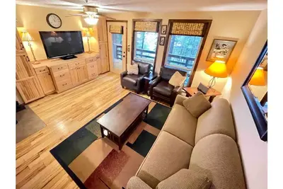 Image de 24 Mountain Crest, Snowshoe, Wv - Rustic Retreat