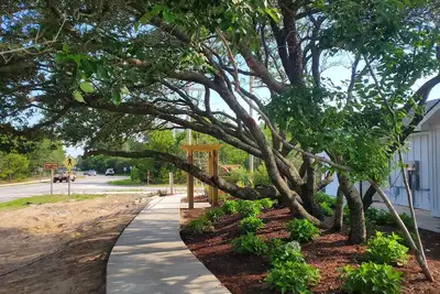 Image de Walk to Corolla Village and the Beach!