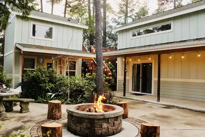 Image de Whispering Pines ~ Home & Guesthouse ~ Dune Access & Gated Atv parking