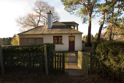 Image de The White Cottage, family friendly, with open fire in Lhanbryde