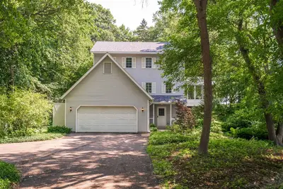 Image de MINNeSTAY* Hazeltine Hideaway