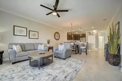 Image de Elegant and Beautiful condo with garage. minutes to Disney in Orlando, Florida