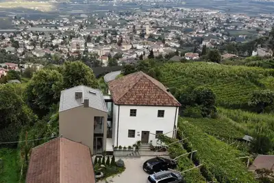 Image de Detached apartment in a panoramic location with a view of the Burggrafenamt.