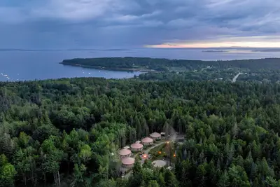 Image de Family-Friendly Yurts with Onsite Games, Hiking & Wellness Amenities