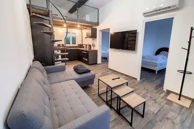 Image de Haut de villa vue mer, 3 pièces, climatisé & wifi – 4 à 6 personnes