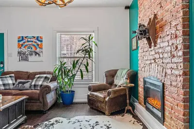 Hot Tub Firepit Pool Table Patio Downtown Denver