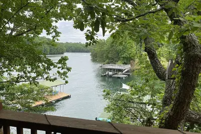 Image de Cozy Cottage on the Lake