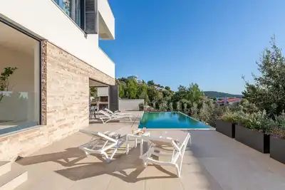Image de Maison de vacances pour 7 personnes env. 360 qmà Sevid, Dalmatie (Centre de la Dalmatie)