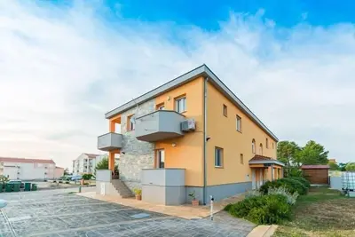 Image de Appartement de vacances pour 4 personnes env. 32 qmà Privlaka, Dalmatie (Nord de la Dalmatie)