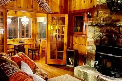 Image de Vintage Mountain Cabin