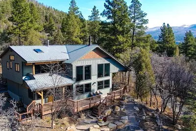 Image de Luxury Lodge - Close to Ski Hill & Durango - Hot Tub with Mountain Views