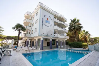 Holiday Rendez Vous 17 - First floor apartment with side sea view