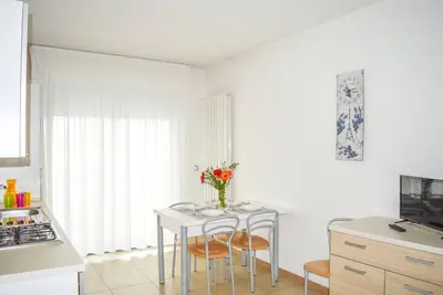 Holiday Rendez Vous 16 - First floor apartment with balcony and pool view