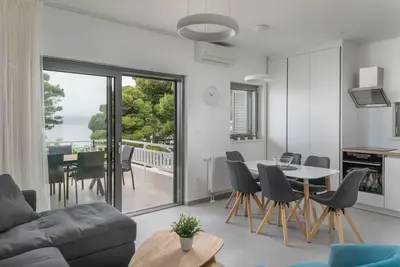 Appartement de deux chambres avec la terrasse et la vue sur le mer Brela, Makarska (A-19345-b)