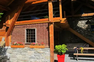 Image de ferme dans un hameau de village de montagne