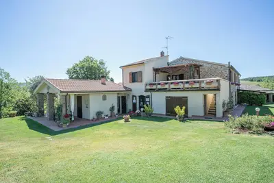 Image de Appartement La Quercia avec vue sur les montagnes, terrasse, piscine partagée et Wi-Fi