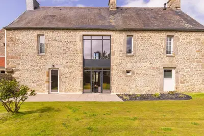 Image de Maison de charme à Vicq-sur-Mer avec jardin et animaux acceptés