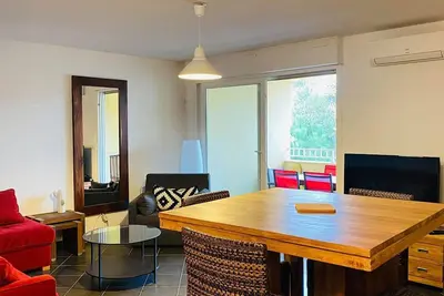 Image de Appartement cosy avec clim, WiFi, parking, à 250m plage et 2km Citadelle, Calvi