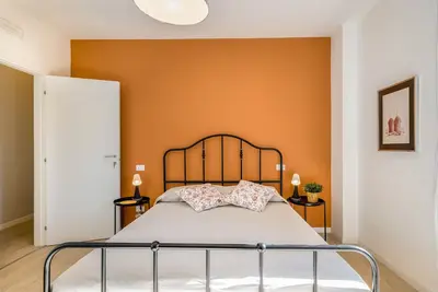 Family & Friends House - Spring Room