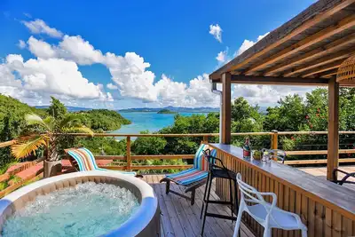 Image de Villa du Golf dans une résidence calme et sécurisée, jacuzzi, vue mer imprenable