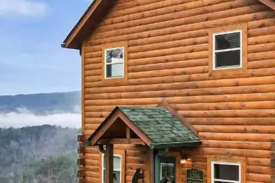 Image de Pet Friendly|Private Indoor Pool| Wi-Fi|Game Room