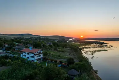 Image de Unique view and charming sunsets at the secret oasis of the Danube Delta