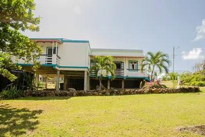Image de Chateau Joyeux - Fully furnished private Beach house located near secluded Beach