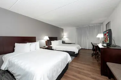 Image de Great Hotel For The Price & Close To The Turnpike! Onsite Bar, Free Parking!