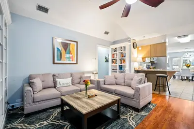 Image de West Mobile's Home Away From Home