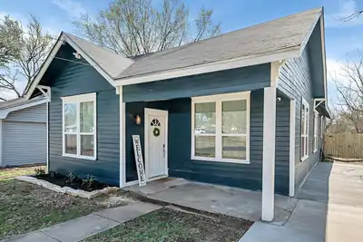 Image de The Shiplap Cottage: 9min to Silos/Downtown/Baylor