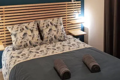 Image de Ty Moutik les pieds dans l'eau à Plougonvelin