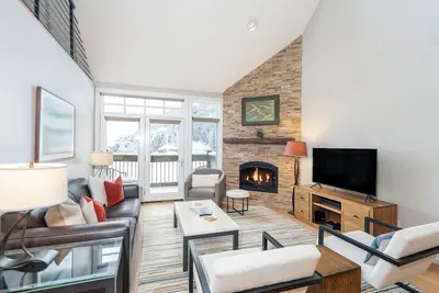 Ski In/Out | Penthouse Paradise with Loft, Views, Hot Tub