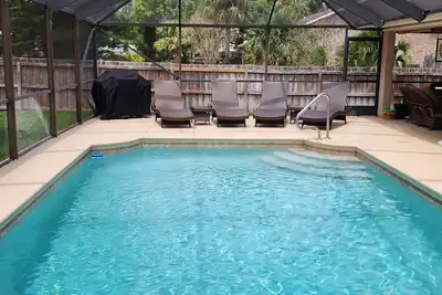 Image de 🍹🌞 Getaway Paradise! Heated Pool, Tv Patio, Fenced, Wifi, Near Beaches!