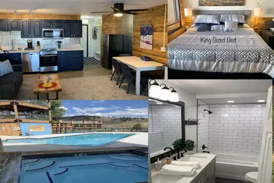 Image de Sexy King Bed Hot Tubs Fireplace Pool Views