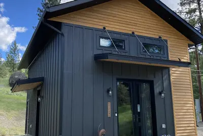 Modern Relaxing Escape - The Clancy Cottage