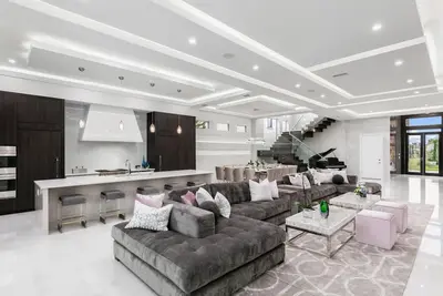 Image de The Ultimate 10, 350 sq ft Orlando Estate - Your Private Resort Near Disney