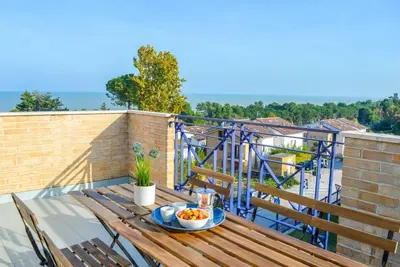 Image de G. Bay C21 - Second floor apartment with balcony overlooking the sea and the pool