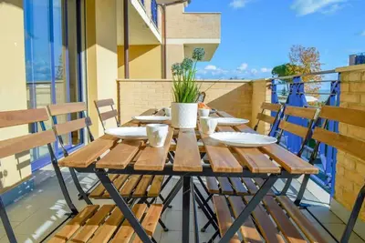 Image de G. Bay D17 - First floor apartment with balcony and pool view