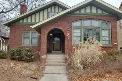 Image de Charming Milwaukee Bungalow close to downtown