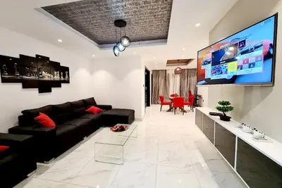 Image de Aion Residences A2 (3 bedroom en-suite apartments)