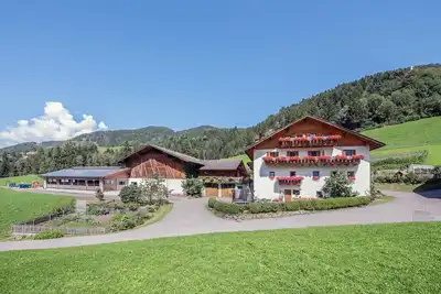 Image de Appartement \"Oberglarzhof Kirsch\" avec vue sur les montagnes, jardin et Wi-Fi