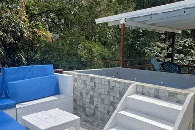Image de Jarabacoa Mountain view modern Cabaña with pool 3broom