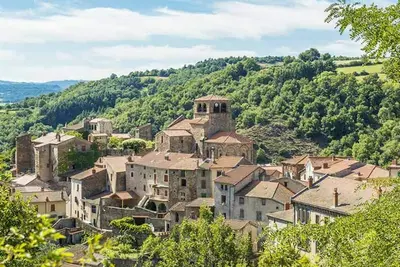 Image de Gîte cosy avec jeux et terrasse à Auzon