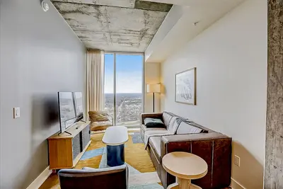 Image de Austin city sunrise-view condo Rainey Street - rooftop pool & gym - dogs Ok