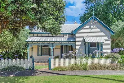 Image de Beautifully Renovated Home Away From Home
