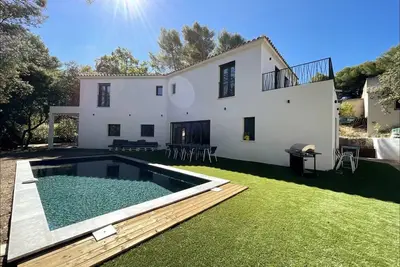 Image de Villa Moderne et Comfortable au Calme Piscine à 10min d’Aix et 30min de la plage
