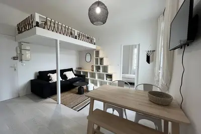 Image de Nice cozy and bright 2/4 person apartment with fully renovated balcony! !